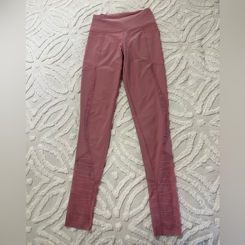 Victoria Sport woman’s leggings.Size xs